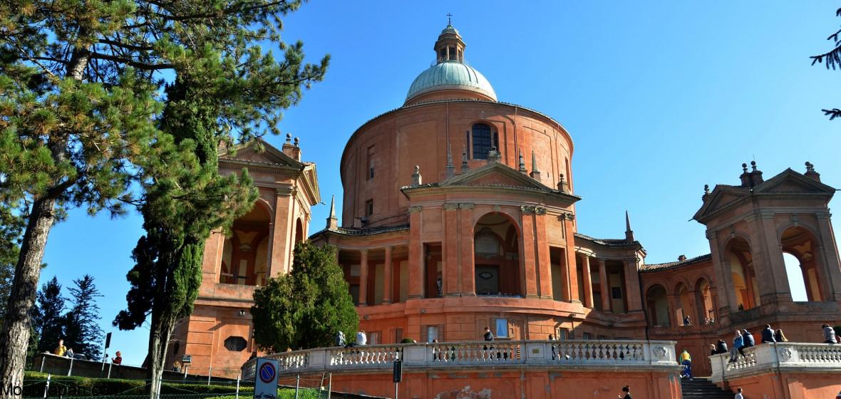 Where to Stay in Bologna: Top 7 Areas & Hotels! 3